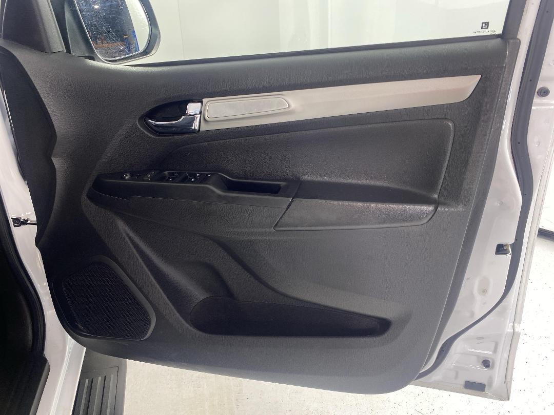 Photo '15' of Holden Colorado