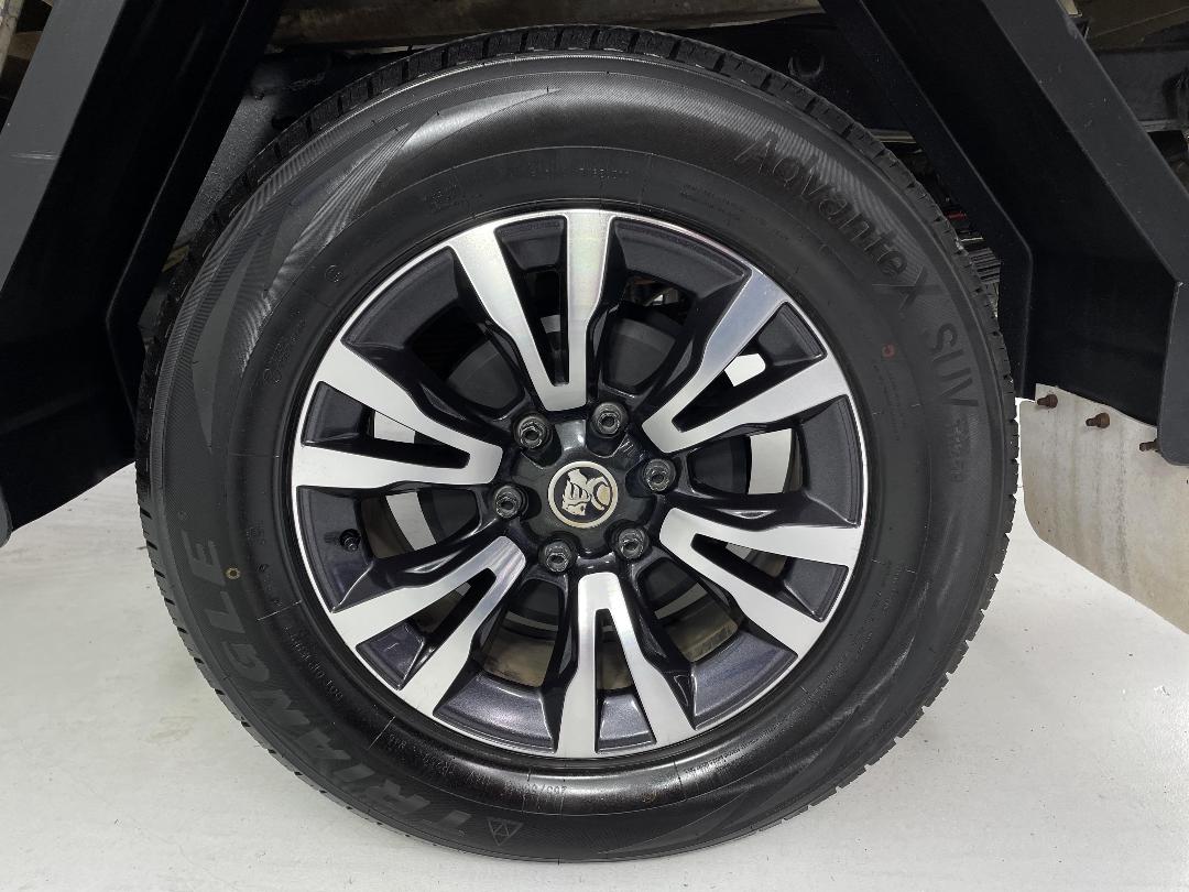 Photo '11' of Holden Colorado