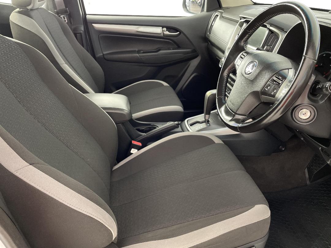 Photo '16' of Holden Colorado