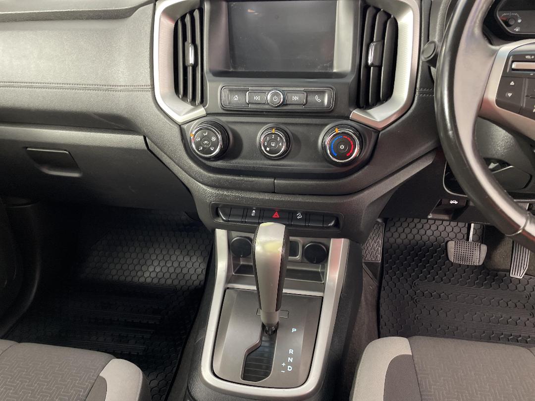 Photo '18' of Holden Colorado