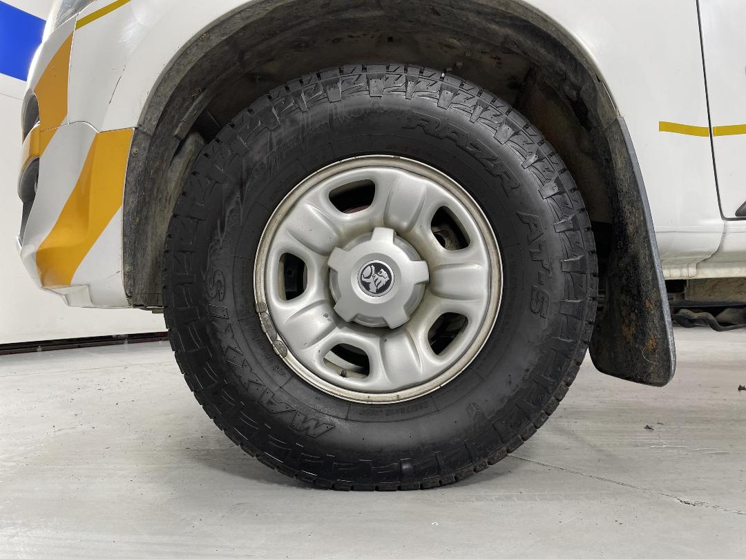 Photo '10' of Holden Colorado