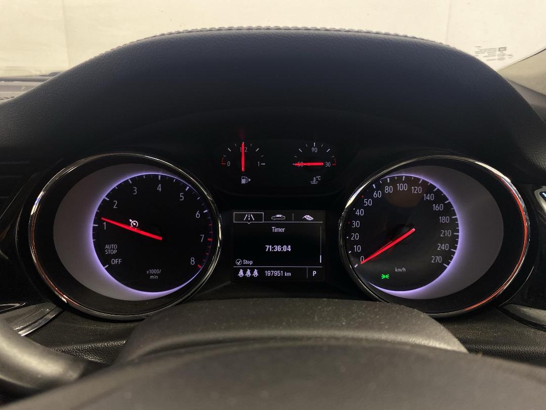 Photo '21' of Holden Commodore