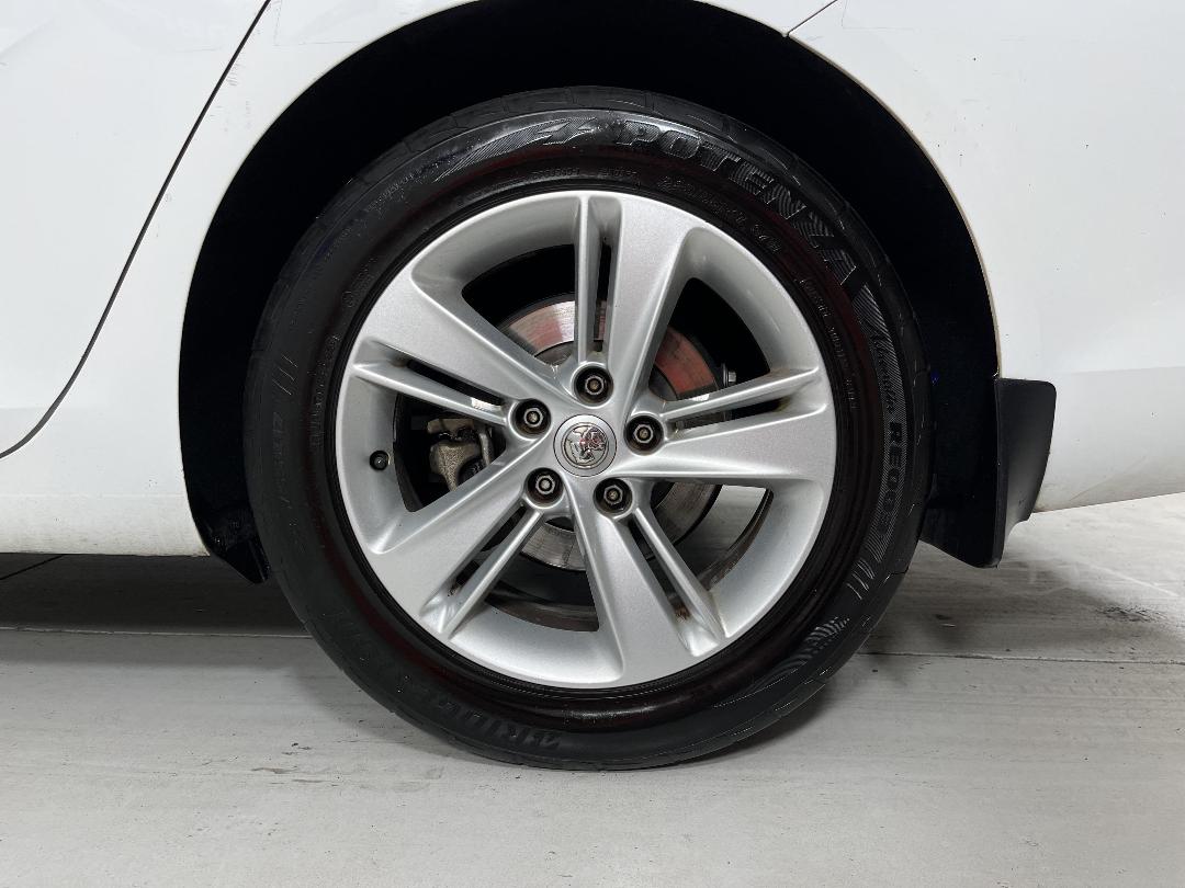 Photo '11' of Holden Commodore