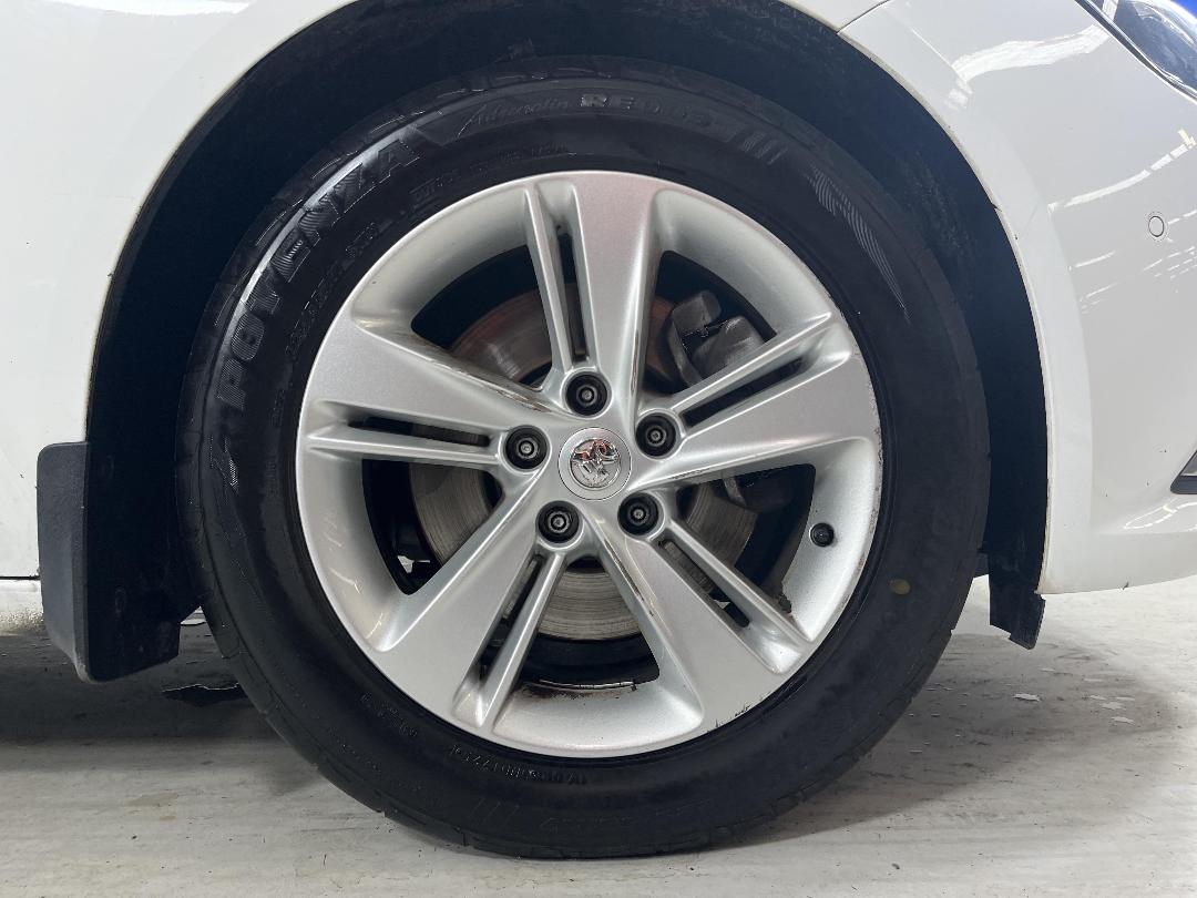 Photo '9' of Holden Commodore