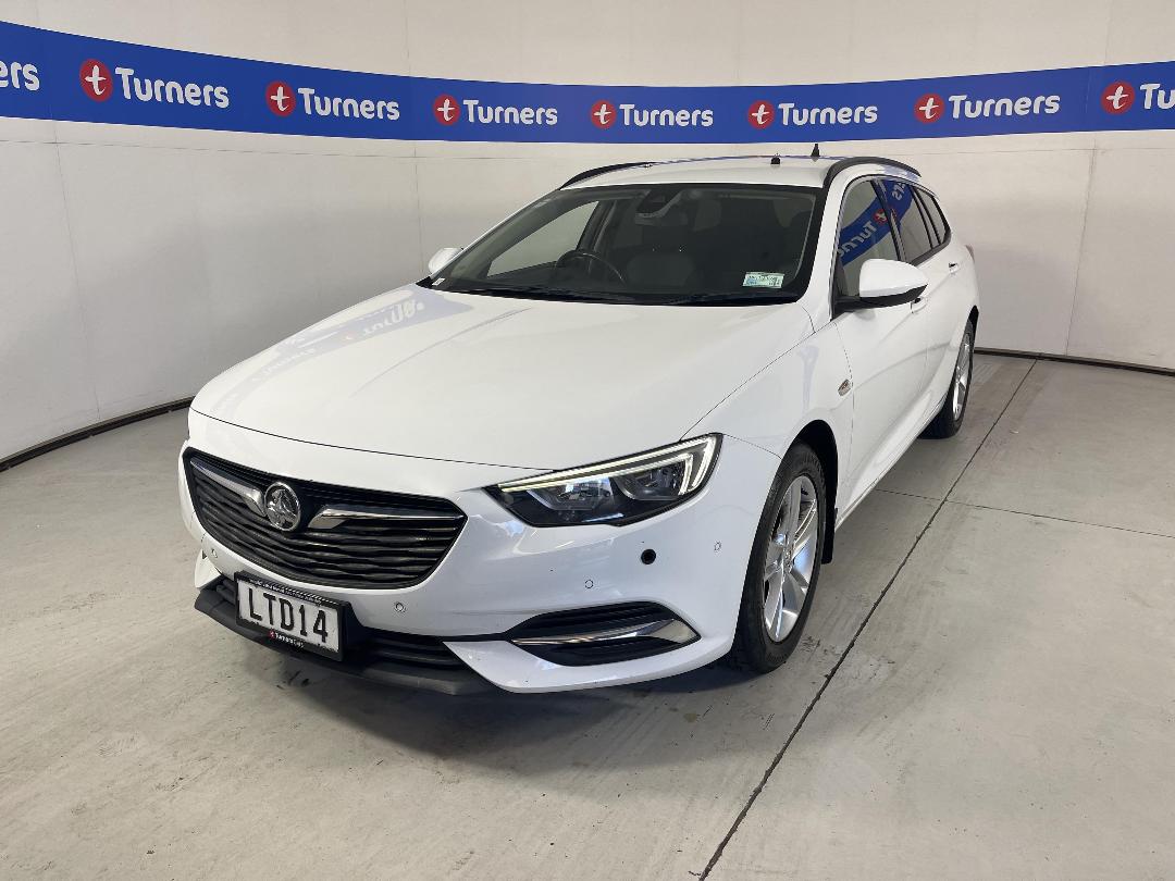 Photo '4' of Holden Commodore