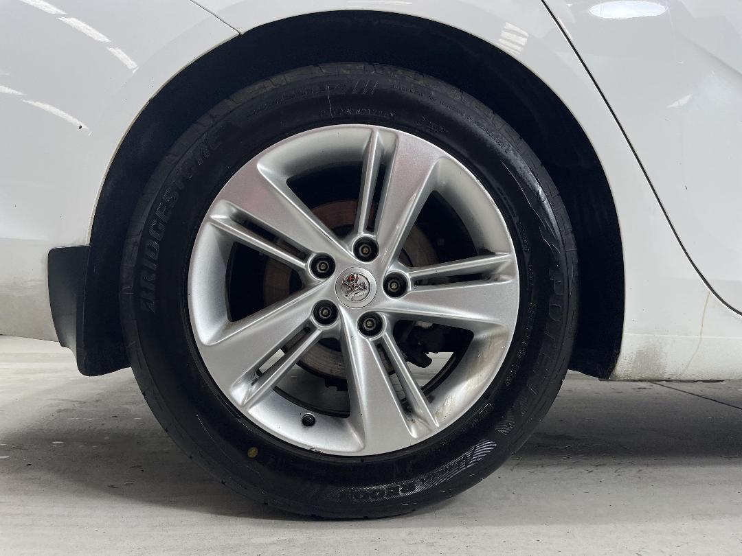 Photo '12' of Holden Commodore