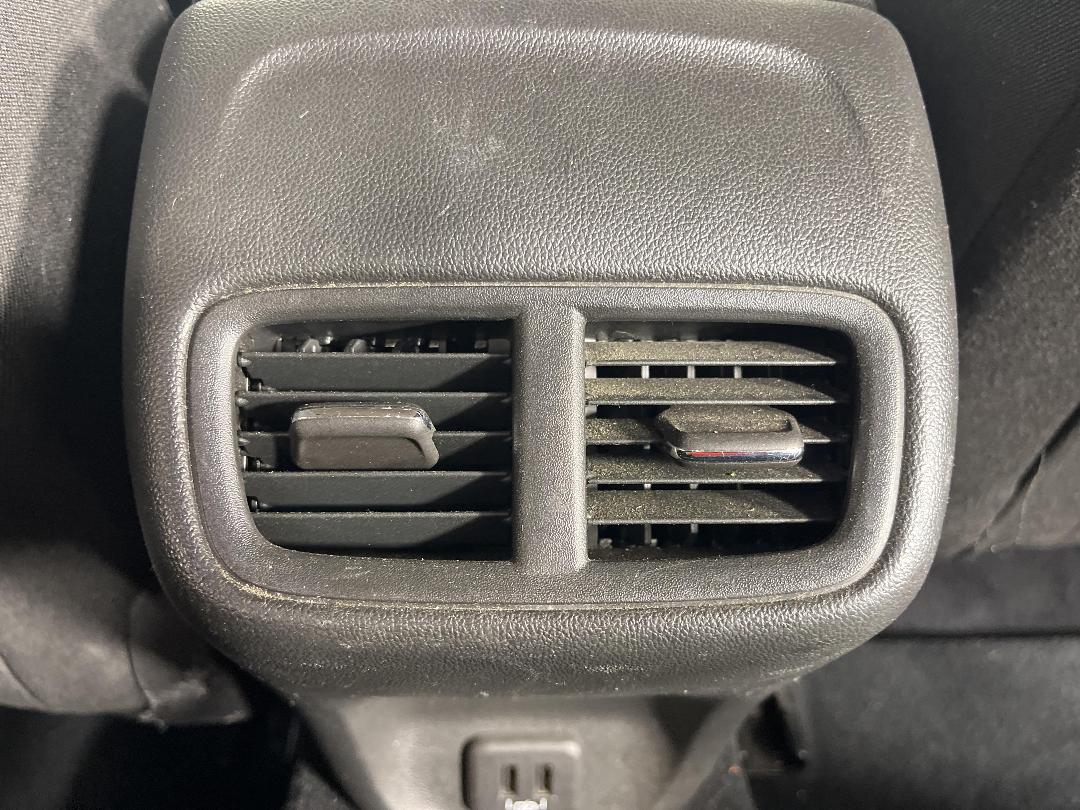 Photo '23' of Holden Commodore