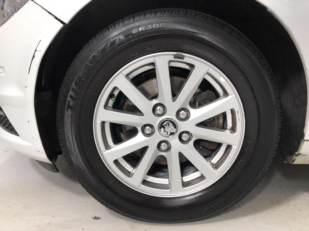 Photo '10' of Holden Commodore