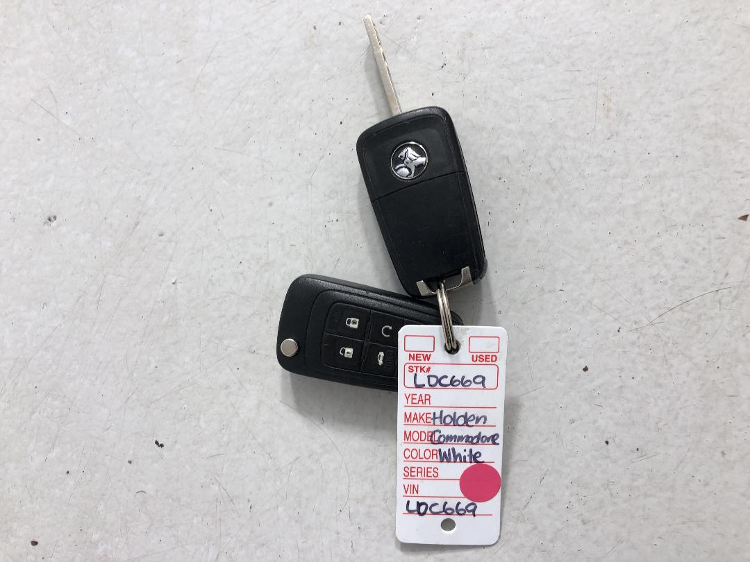 Photo '22' of Holden Commodore