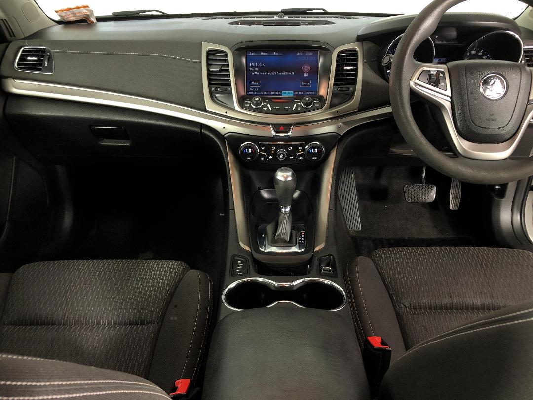 Photo '17' of Holden Commodore