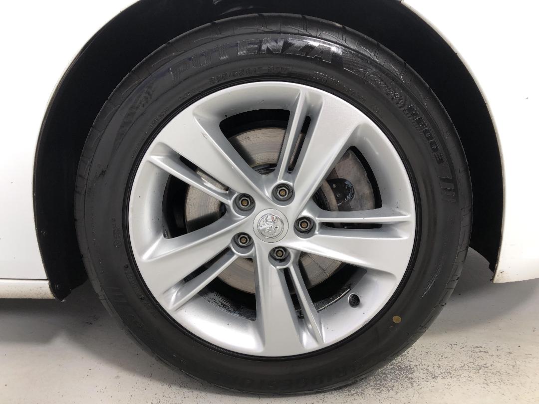 Photo '9' of Holden Commodore