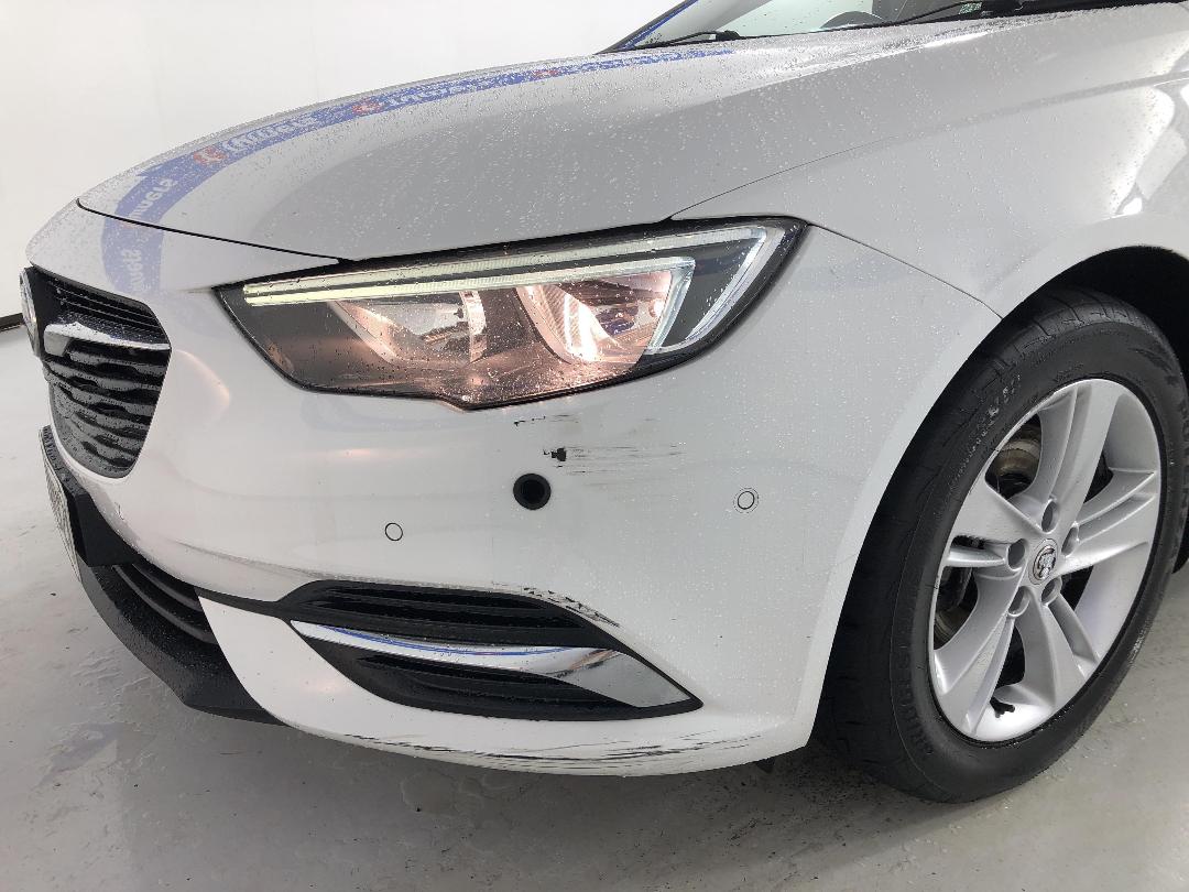 Photo '26' of Holden Commodore Photo '26' of Holden Commodore