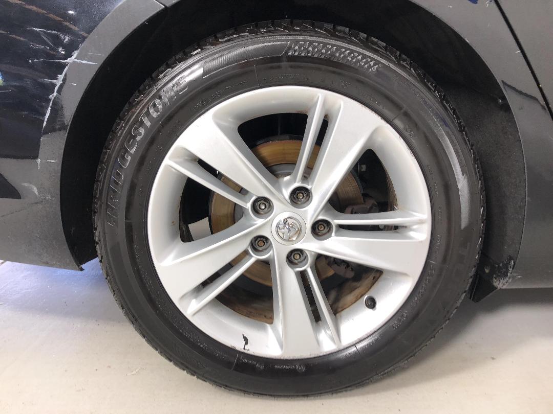 Photo '12' of Holden Commodore