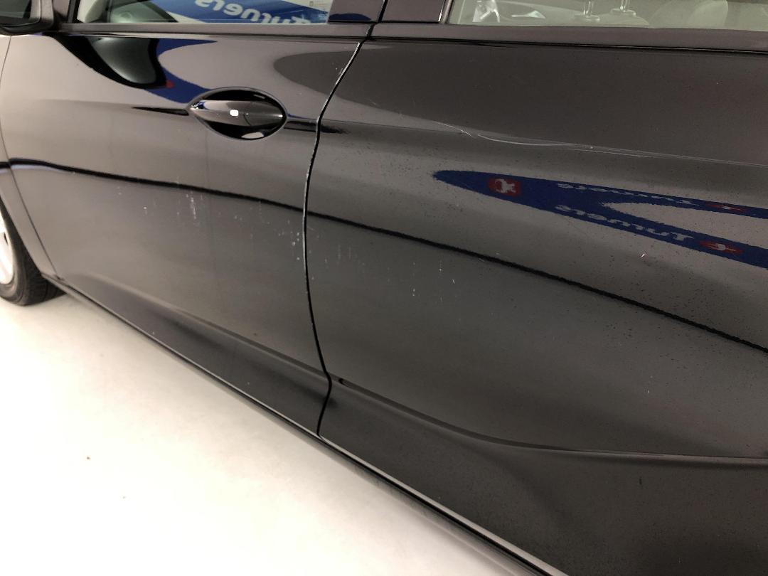 Photo '26' of Holden Commodore