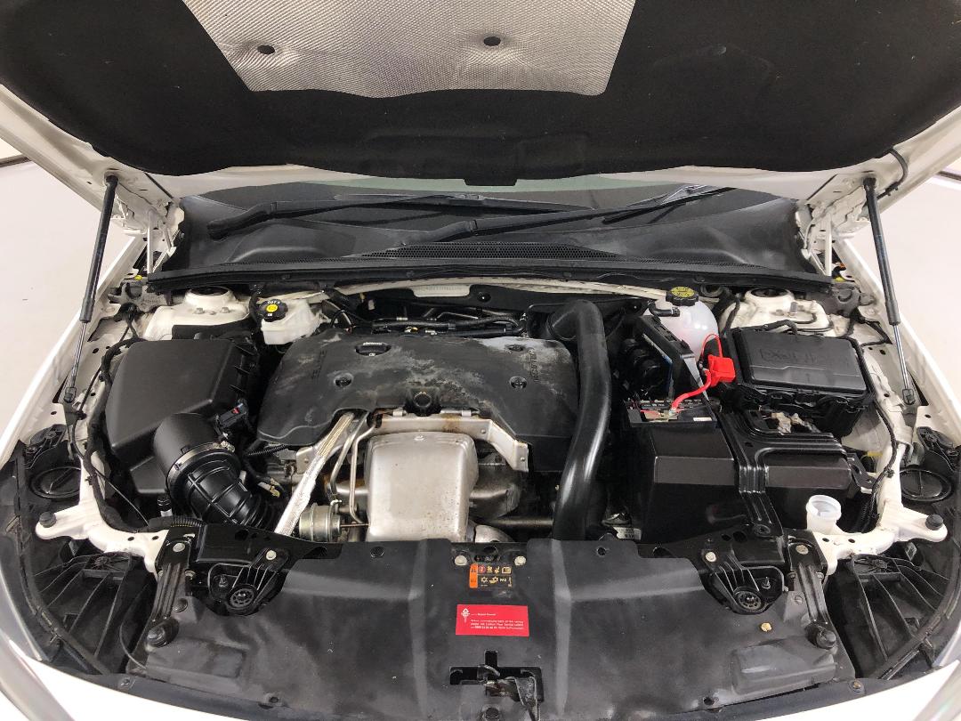 Photo '13' of Holden Commodore Photo '13' of Holden Commodore