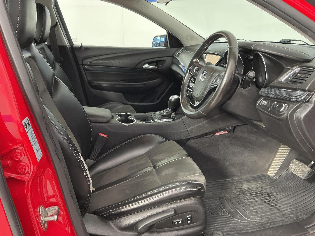 Photo '16' of Holden Commodore