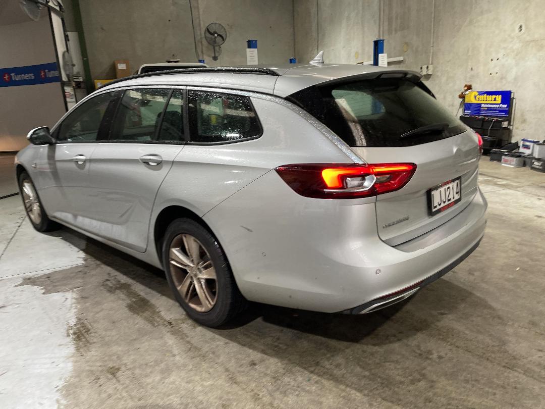 Photo '6' of Holden Commodore LT Wagon Photo '6' of Holden Commodore LT Wagon