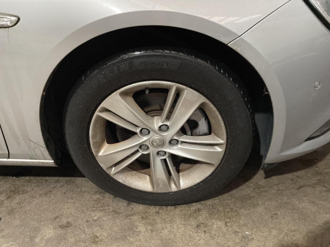 Photo '10' of Holden Commodore LT Wagon Photo '10' of Holden Commodore LT Wagon