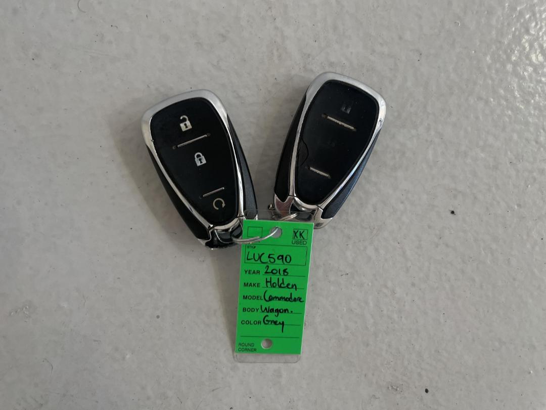 Photo '22' of Holden Commodore Photo '22' of Holden Commodore