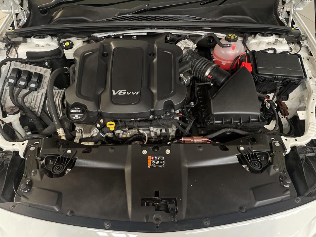 Photo '13' of Holden Commodore Photo '13' of Holden Commodore