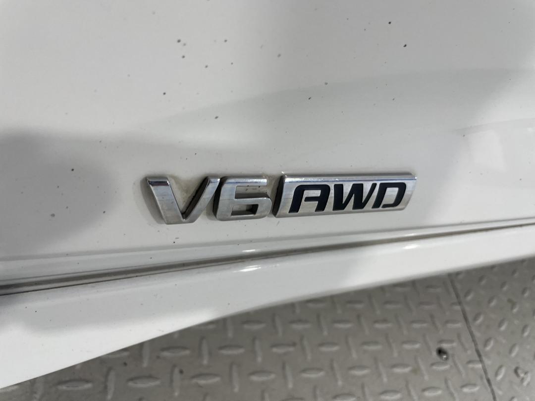 Photo '36' of Holden Commodore Photo '36' of Holden Commodore