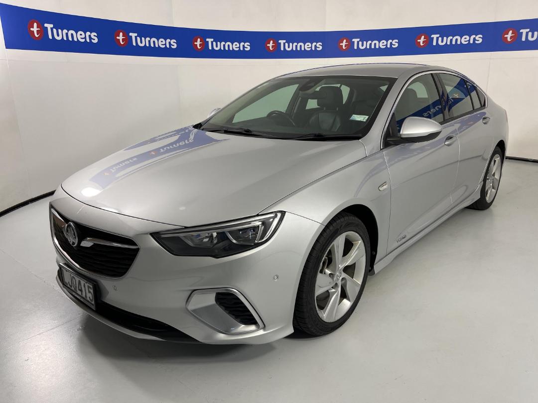 Photo '3' of Holden Commodore RS-V Photo '3' of Holden Commodore RS-V