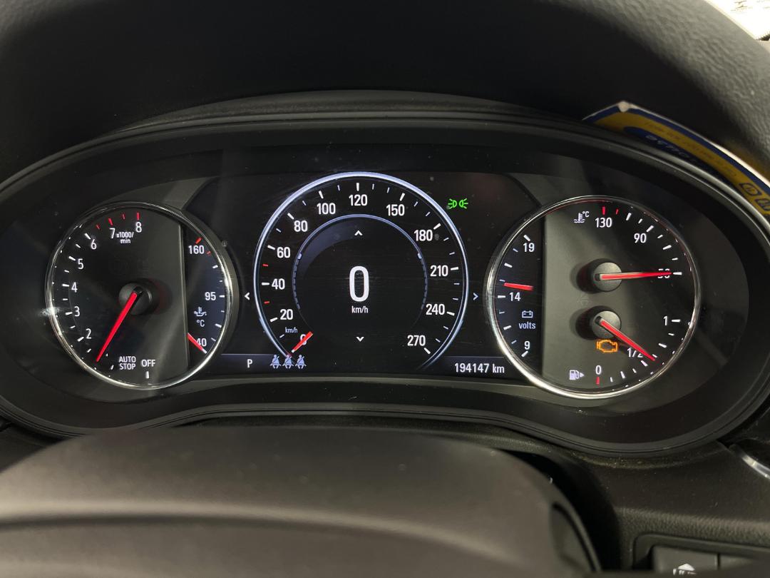 Photo '19' of Holden Commodore RS-V Photo '19' of Holden Commodore RS-V