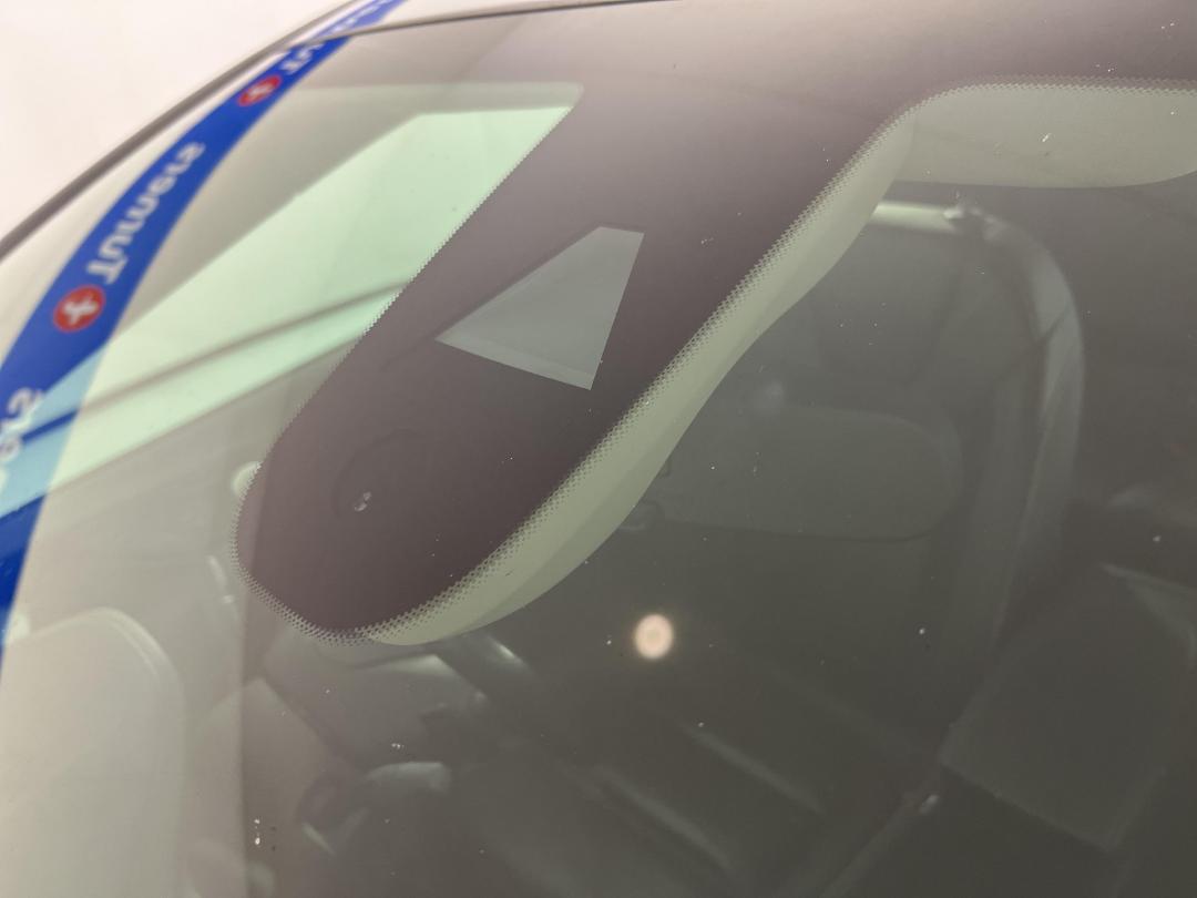 Photo '28' of Holden Commodore RS-V Photo '28' of Holden Commodore RS-V