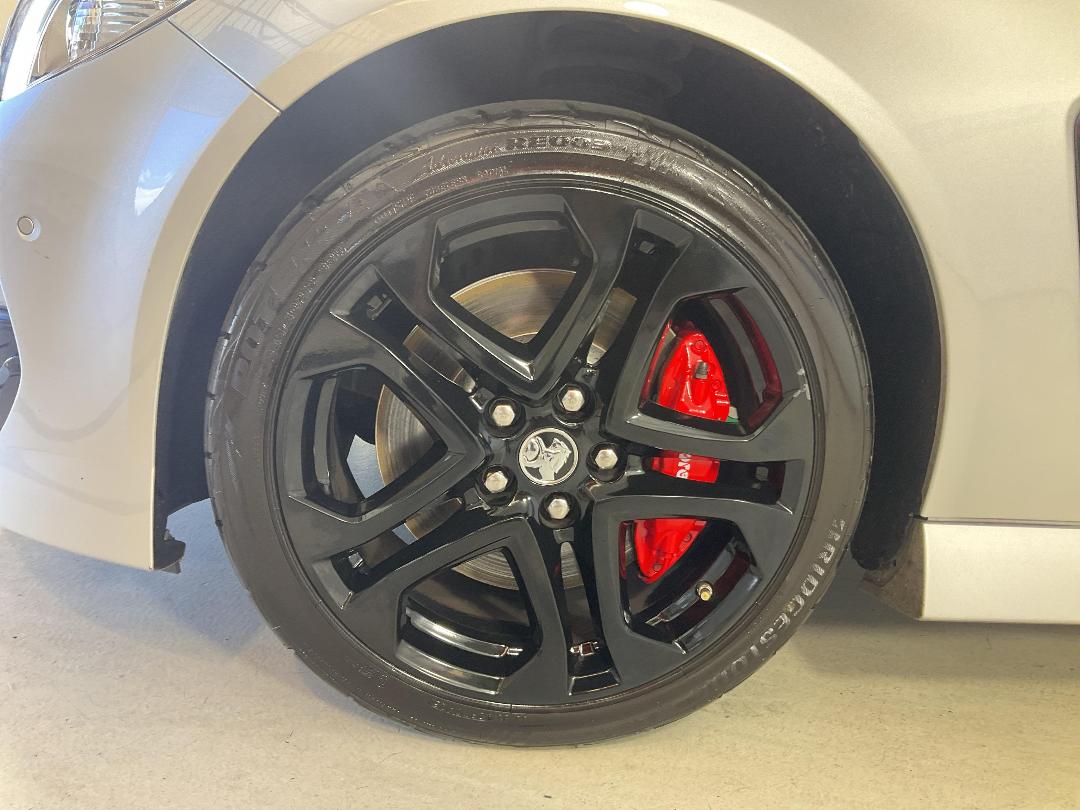 Photo '10' of Holden Commodore Photo '10' of Holden Commodore