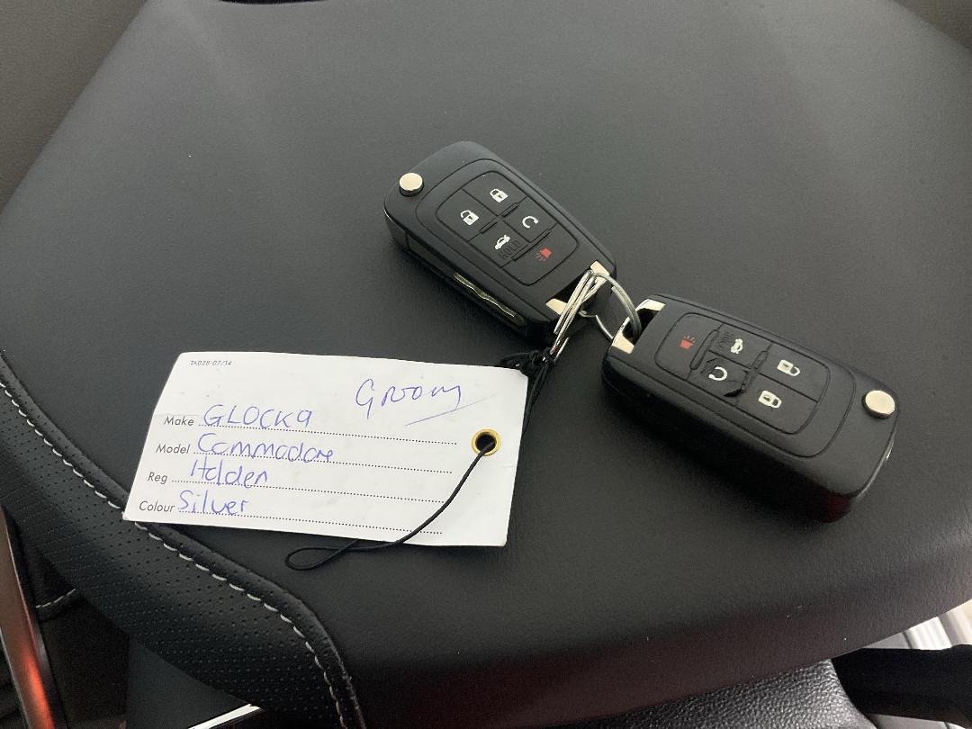 Photo '22' of Holden Commodore Photo '22' of Holden Commodore