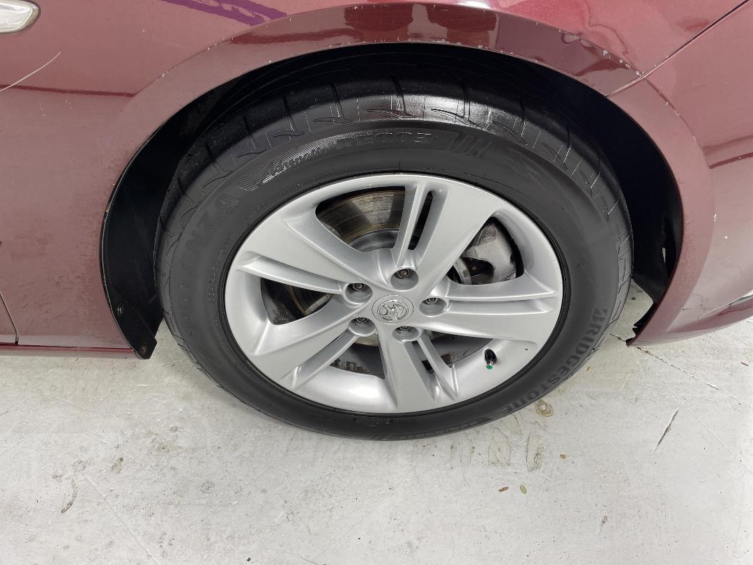 Photo '9' of Holden Commodore