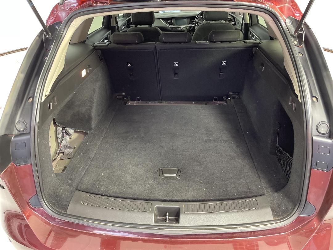 Photo '14' of Holden Commodore