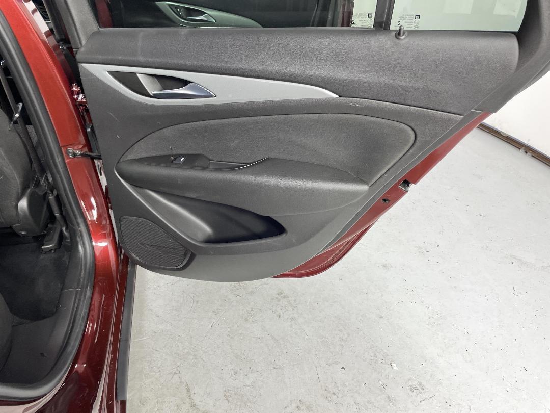 Photo '19' of Holden Commodore