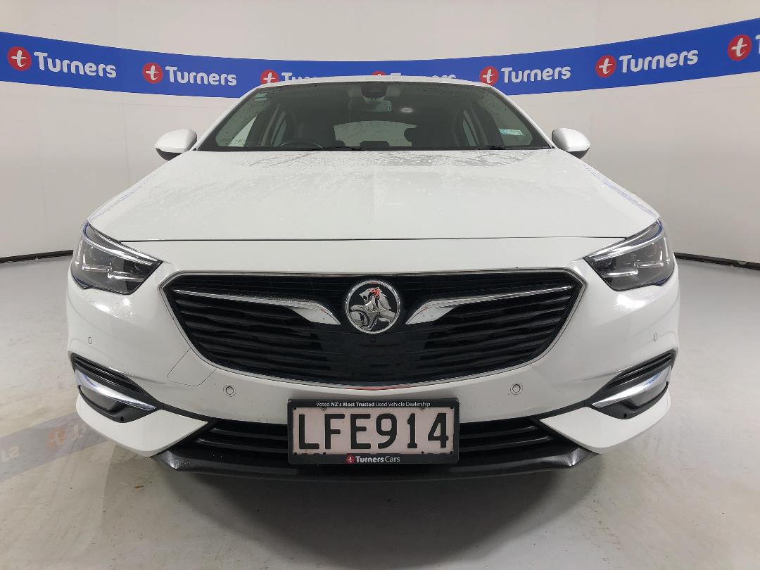 Photo '2' of Holden Commodore