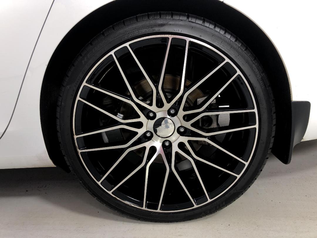 Photo '11' of Holden Commodore