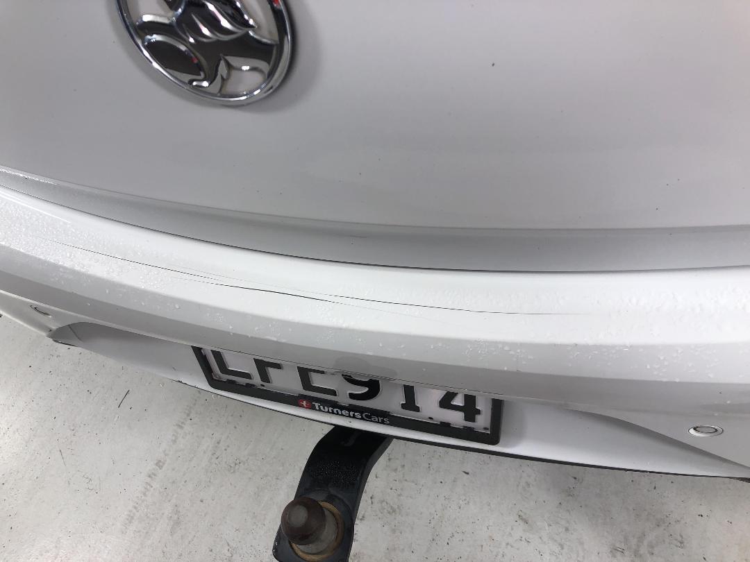 Photo '27' of Holden Commodore