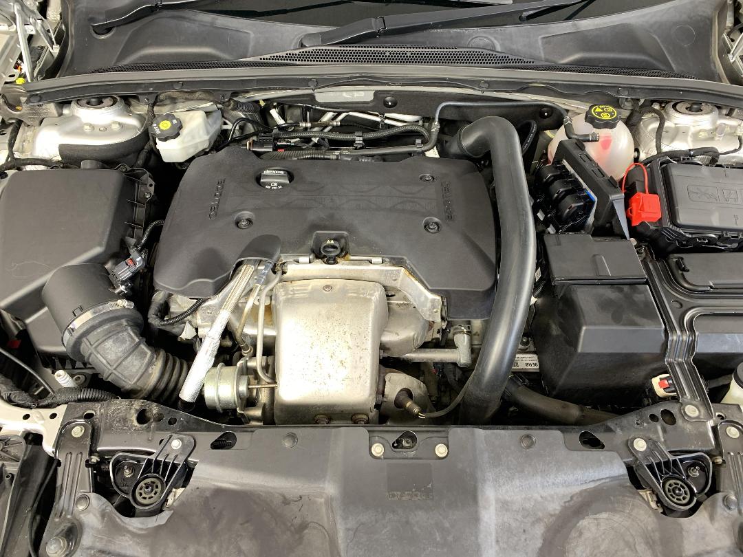 Photo '13' of Holden Commodore Photo '13' of Holden Commodore