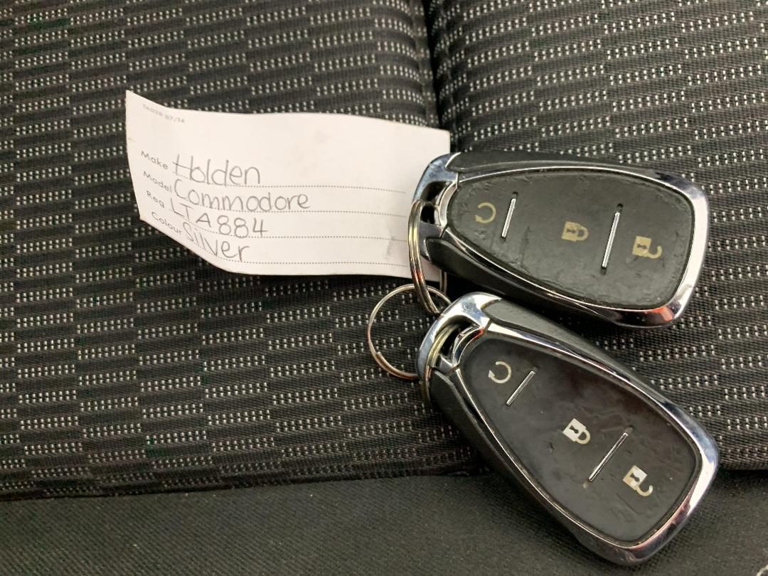 Photo '22' of Holden Commodore Photo '22' of Holden Commodore