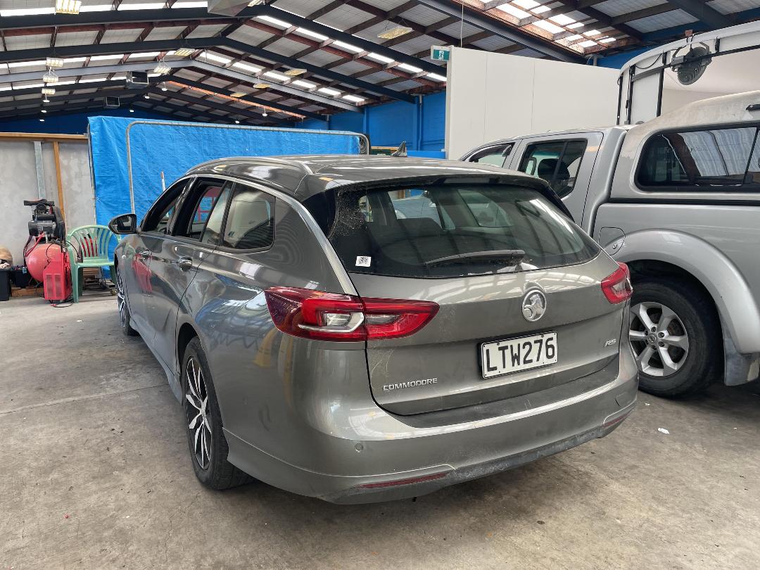 Photo '3' of Holden Commodore RS Wagon Photo '3' of Holden Commodore RS Wagon