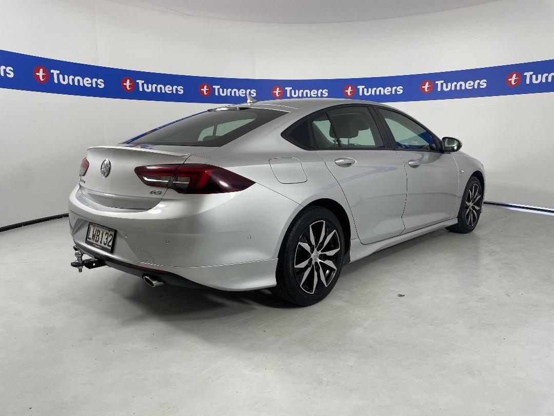 Photo '7' of Holden Commodore