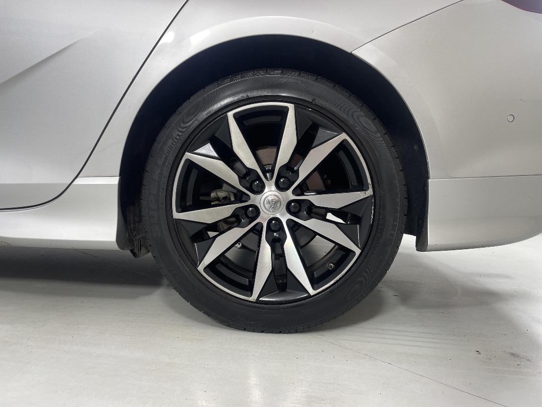 Photo '11' of Holden Commodore