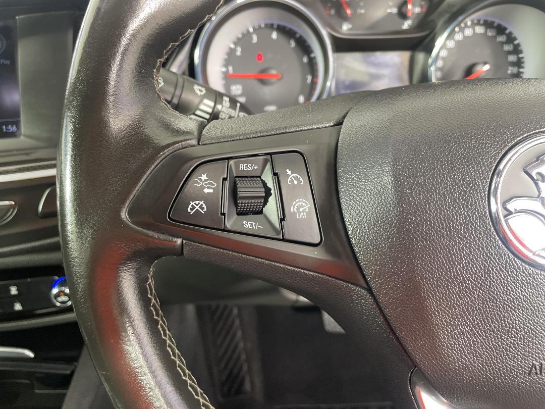 Photo '23' of Holden Commodore