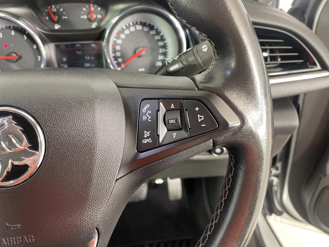 Photo '24' of Holden Commodore