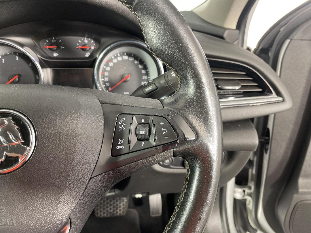 Photo '29' of Holden Commodore