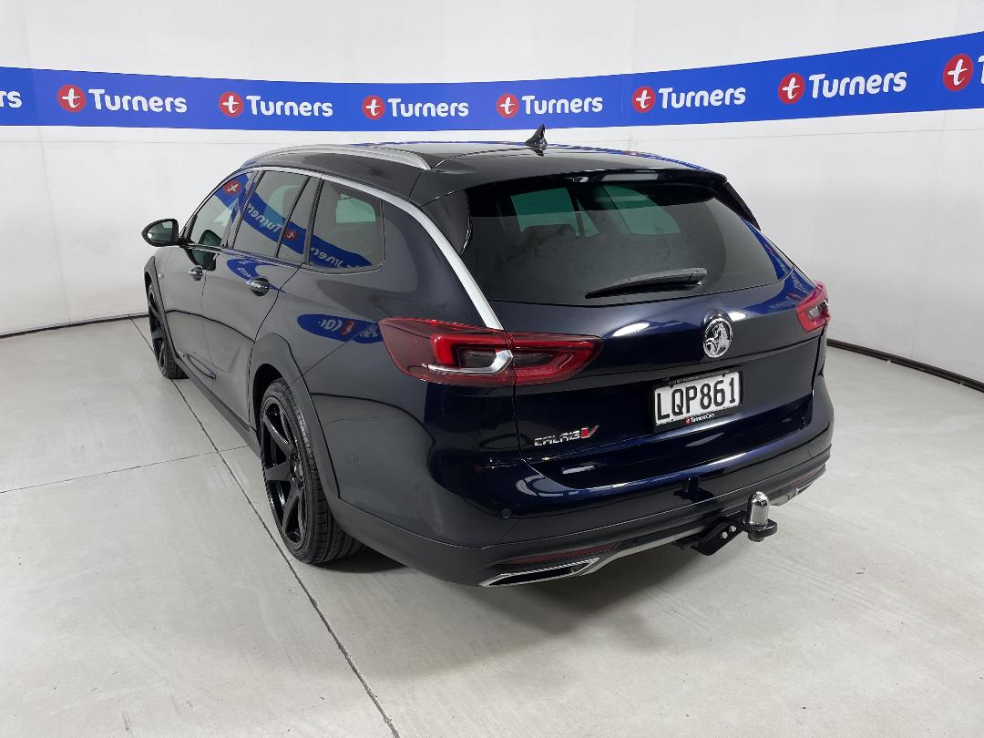 Photo '5' of Holden Commodore Photo '5' of Holden Commodore