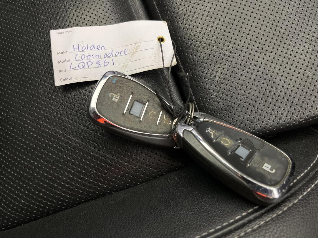 Photo '22' of Holden Commodore Photo '22' of Holden Commodore