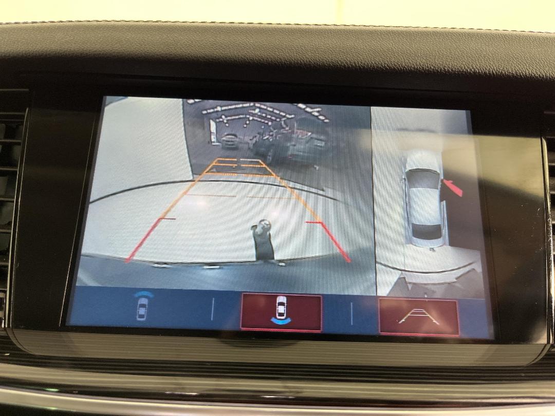 Photo '27' of Holden Commodore Photo '27' of Holden Commodore