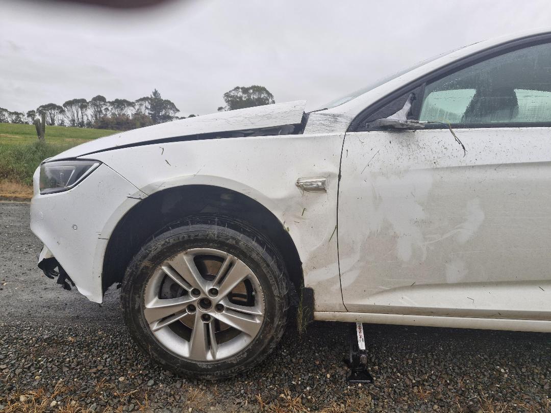 Photo '3' of Holden Commodore LT