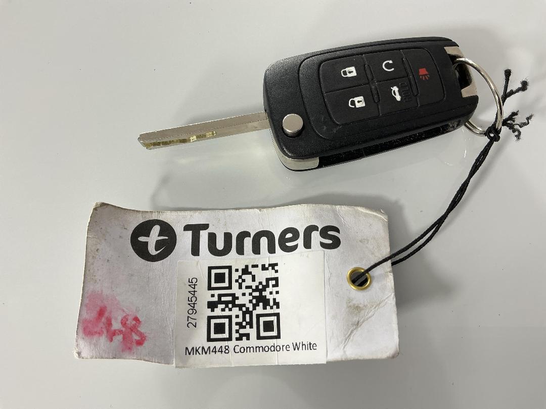 Photo '22' of Holden Commodore Photo '22' of Holden Commodore