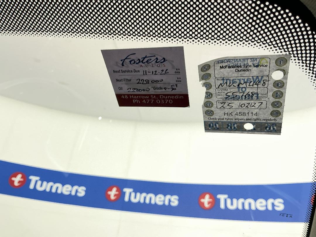 Photo '27' of Holden Commodore Photo '27' of Holden Commodore